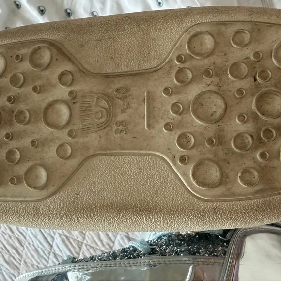 Chiara Ferragni Glittery Silver Moon Boots - Picture 6 of 6